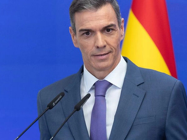 Por qué Resiste Sánchez