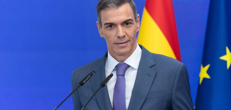 Por qué Resiste Sánchez