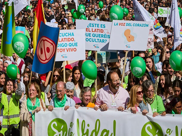 Fanáticos Abortistas Intentan Evitar Testimonios Generados por Abortos