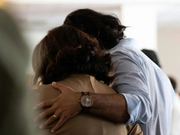 Nunca Hubo Ningún Abrazo