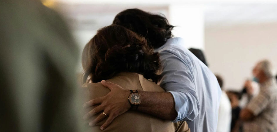 Nunca Hubo Ningún Abrazo