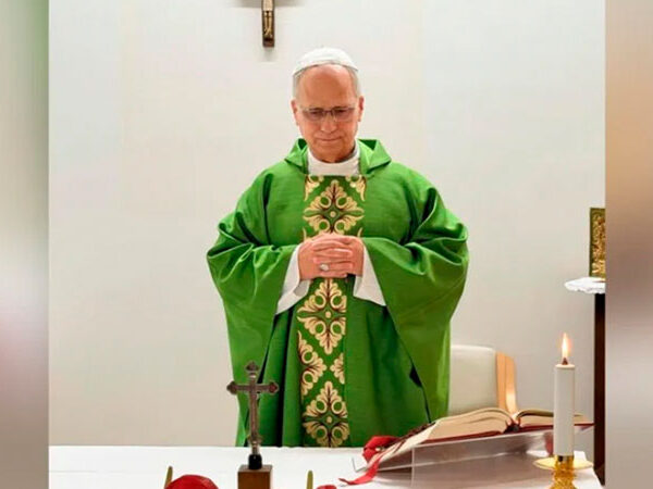 El Papa León XIV Celebró la Misa en el Hospital Gemelli
